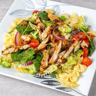 Pasta primavera tray